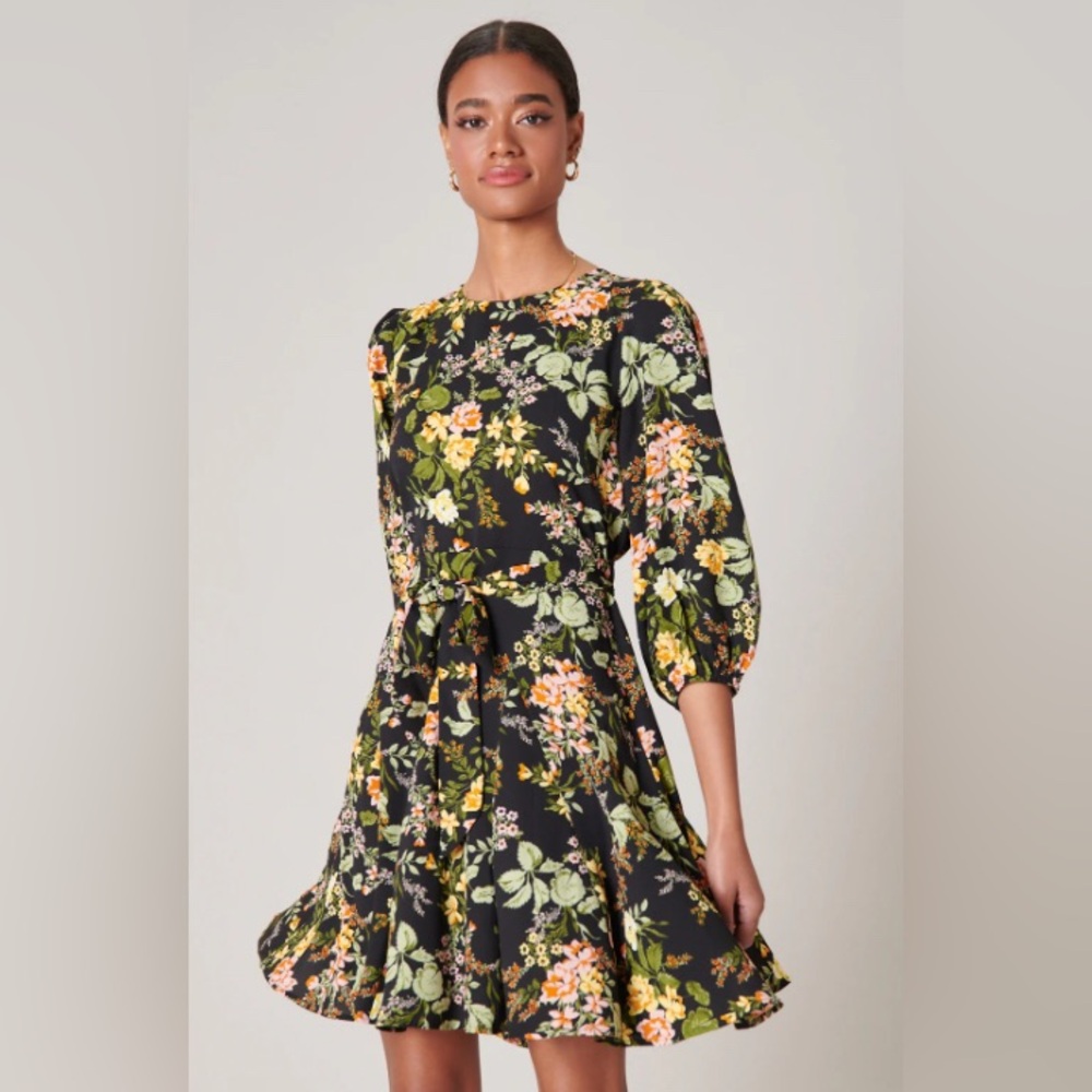Sugar Lips Size Medium Black floral dress 3/4 sleeve